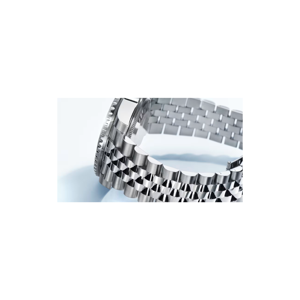 Rolex GMT‑Master II 40 mm Ref# M126710GRNR‑0003 - Image 6